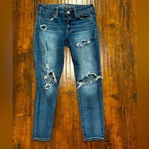 American eagle distressed jeans size 8 short jegging